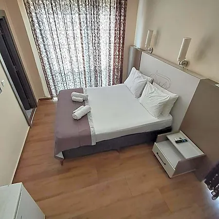 Bone Hotel 3*