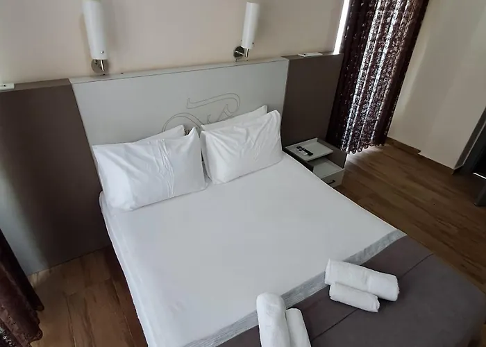 Otel Bone 3*